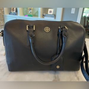 Tory Burch Robinson Middy Satchel black